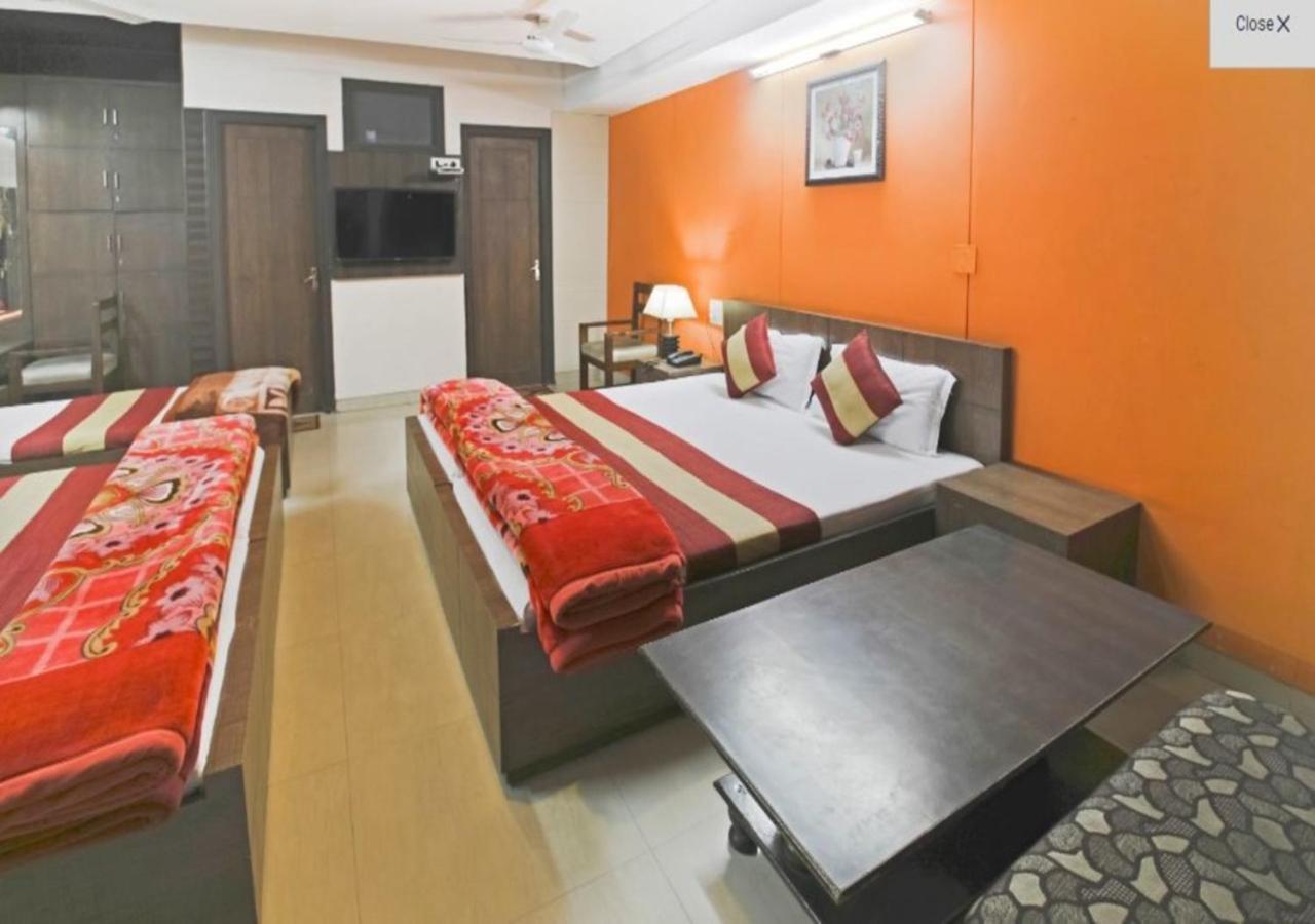 Hotel Palace Amritsar Exterior foto