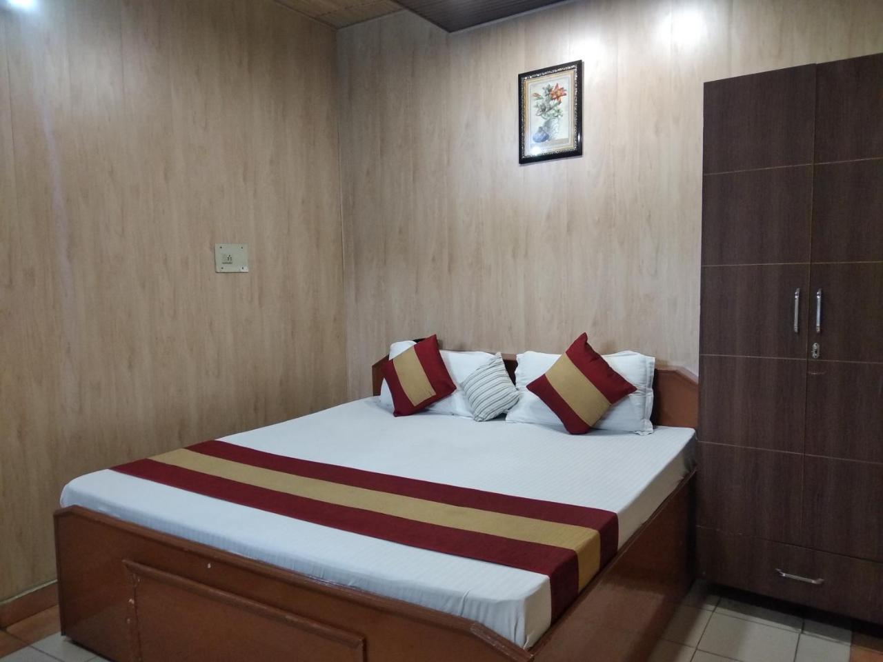 Hotel Palace Amritsar Exterior foto