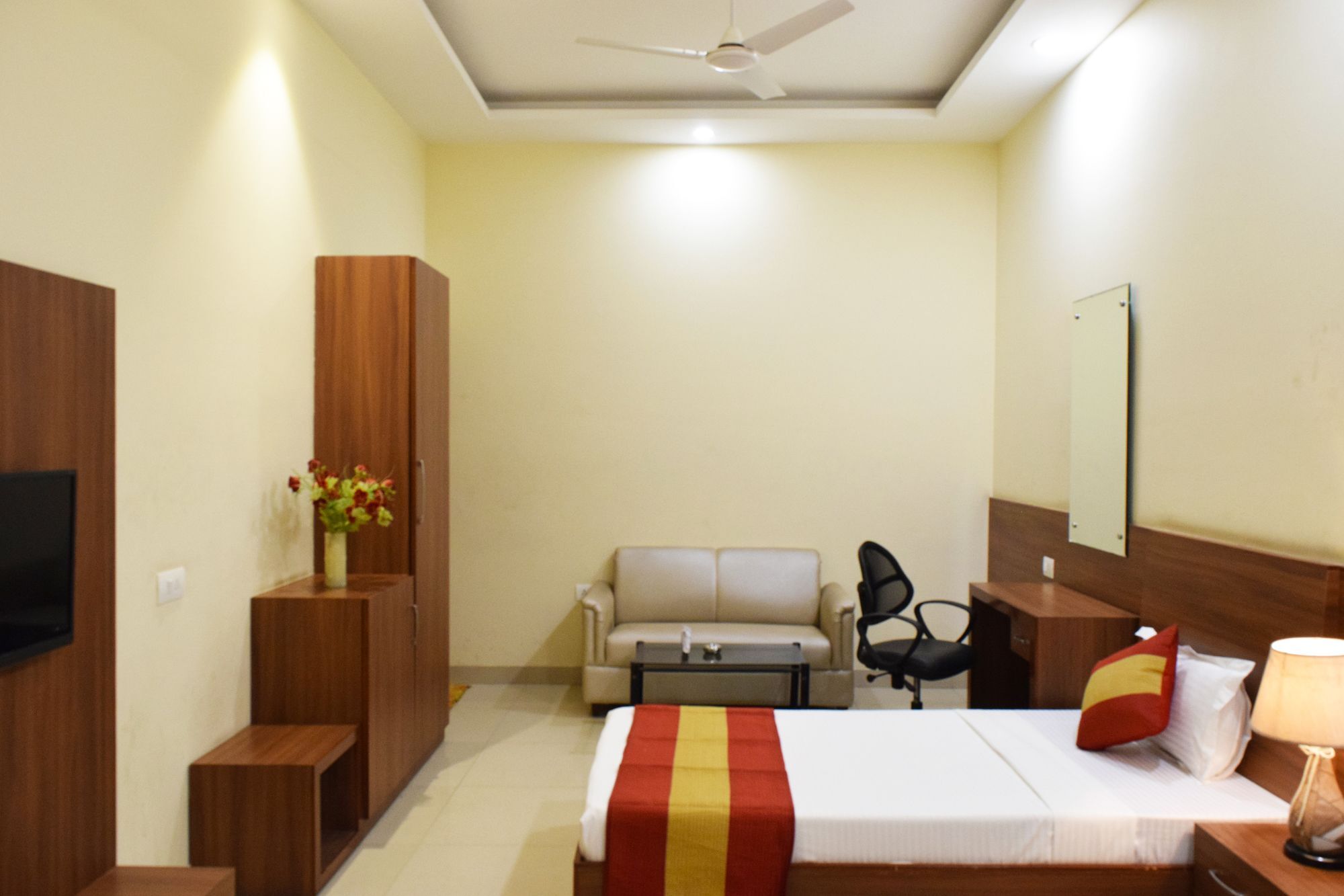 Hotel Palace Amritsar Exterior foto